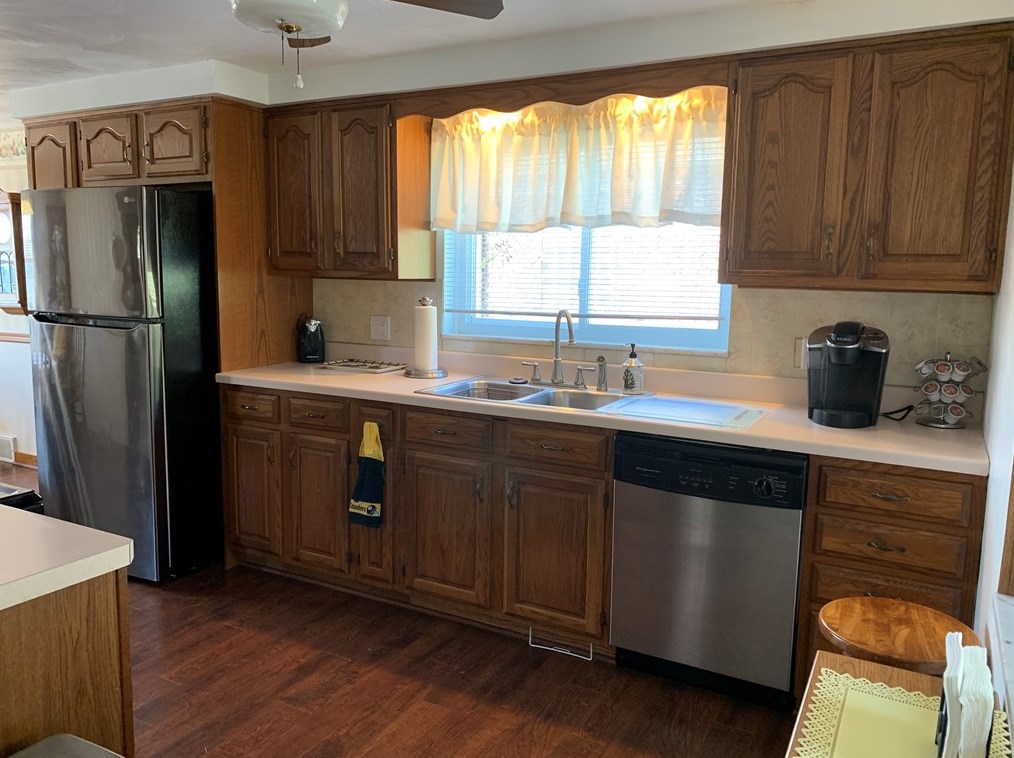 904 Commonwealth Ave, Pittsburgh PA  15122-1333 exterior