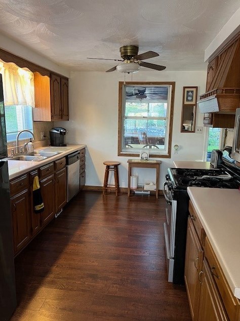 904 Commonwealth Ave, Pittsburgh PA  15122-1333 exterior