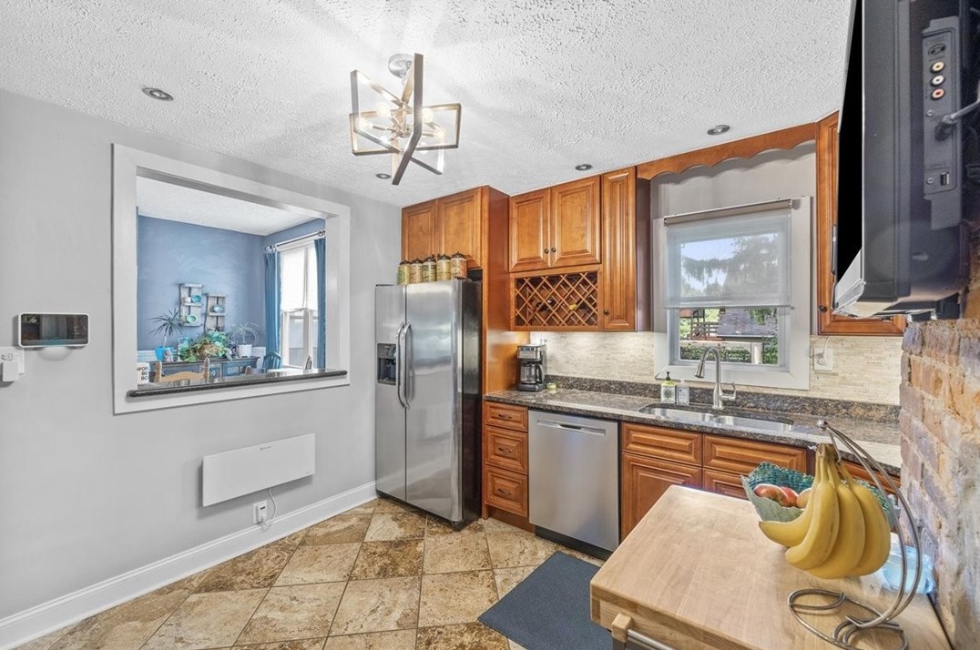 1516 Orchlee St, Pittsburgh PA  15212-1841 exterior