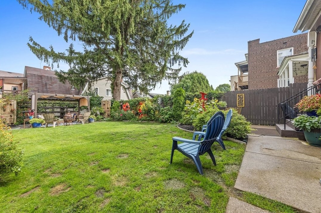 1516 Orchlee St, Pittsburgh PA  15212-1841 exterior