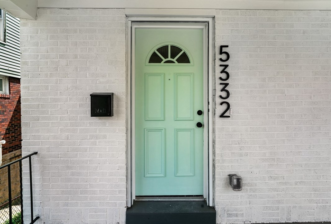 5332 Waterford St, Pittsburgh, PA 15224