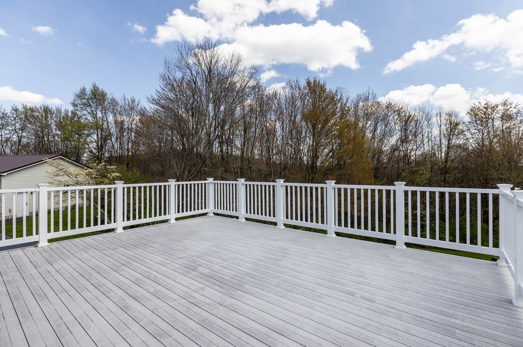 297 W Park Rd, Portersville, PA 16051