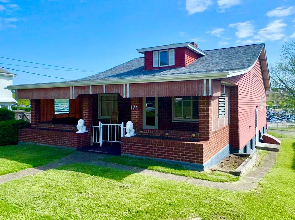174 Easy St, Oliphant Furnace, PA 15401-3170