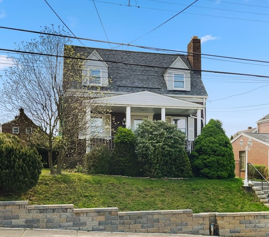 1364 Simona Dr, Pittsburgh, PA 15201