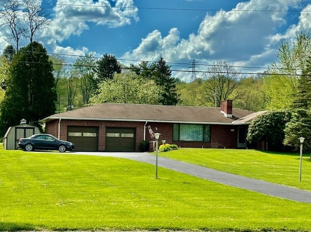7665 Big Beaver Blvd Big, Wampum, PA 16157
