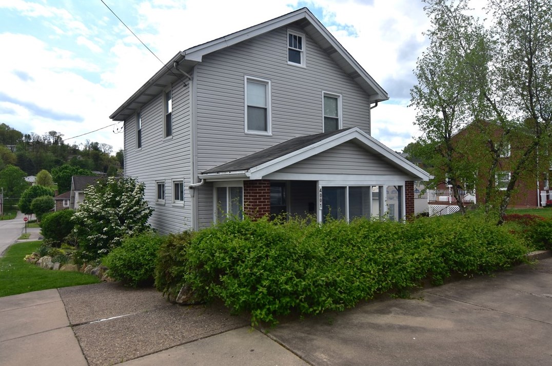 4001 Fairfield Ave, Whitaker, PA 15120