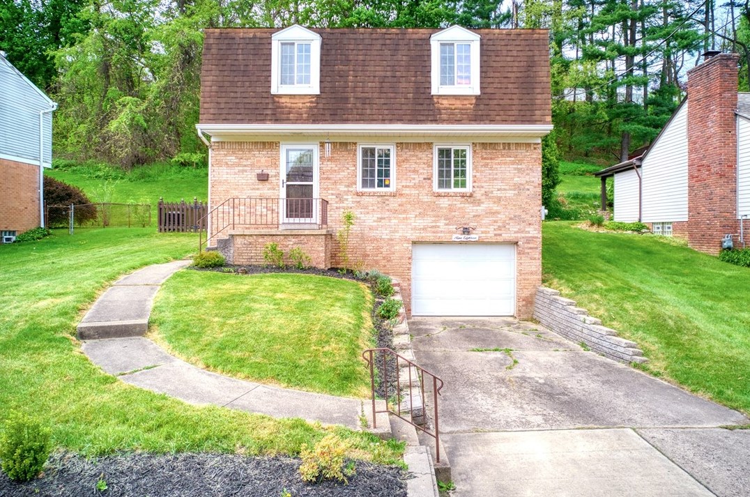918 Arch Ave, Pittsburgh, PA 15234-2204