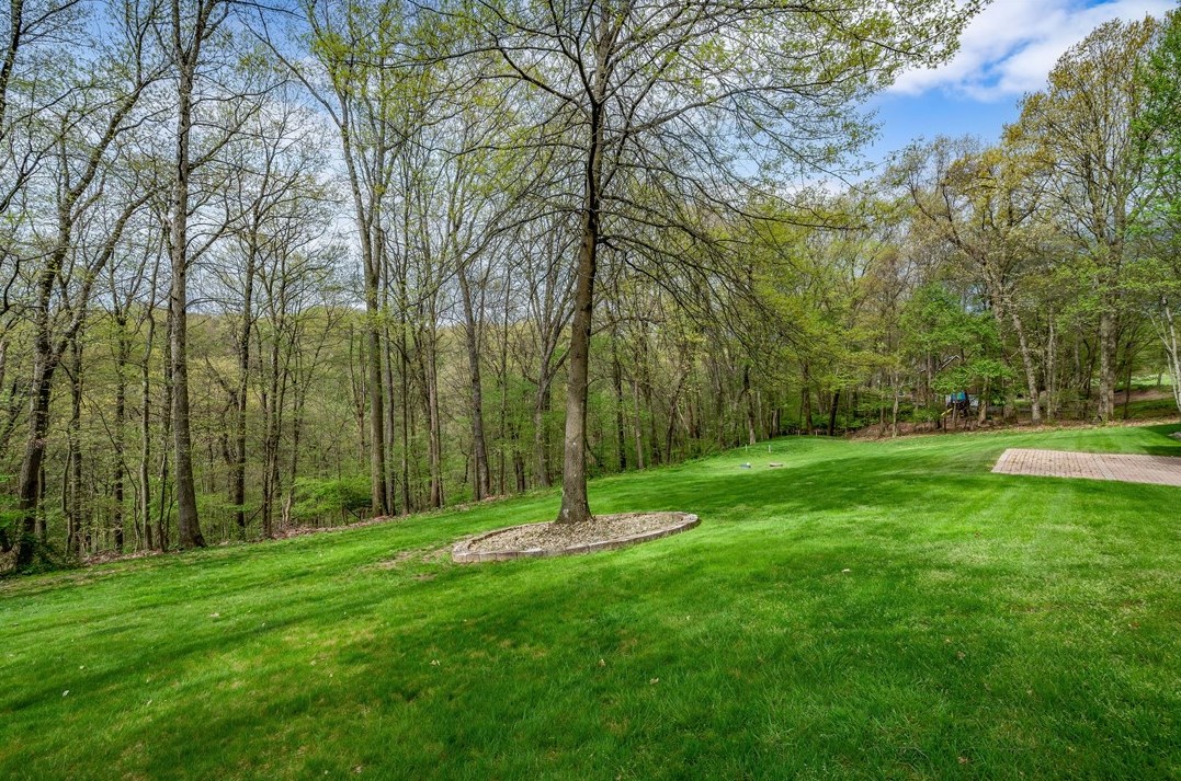 140 Cedar Rdg, Butler PA 16001-1664 exterior