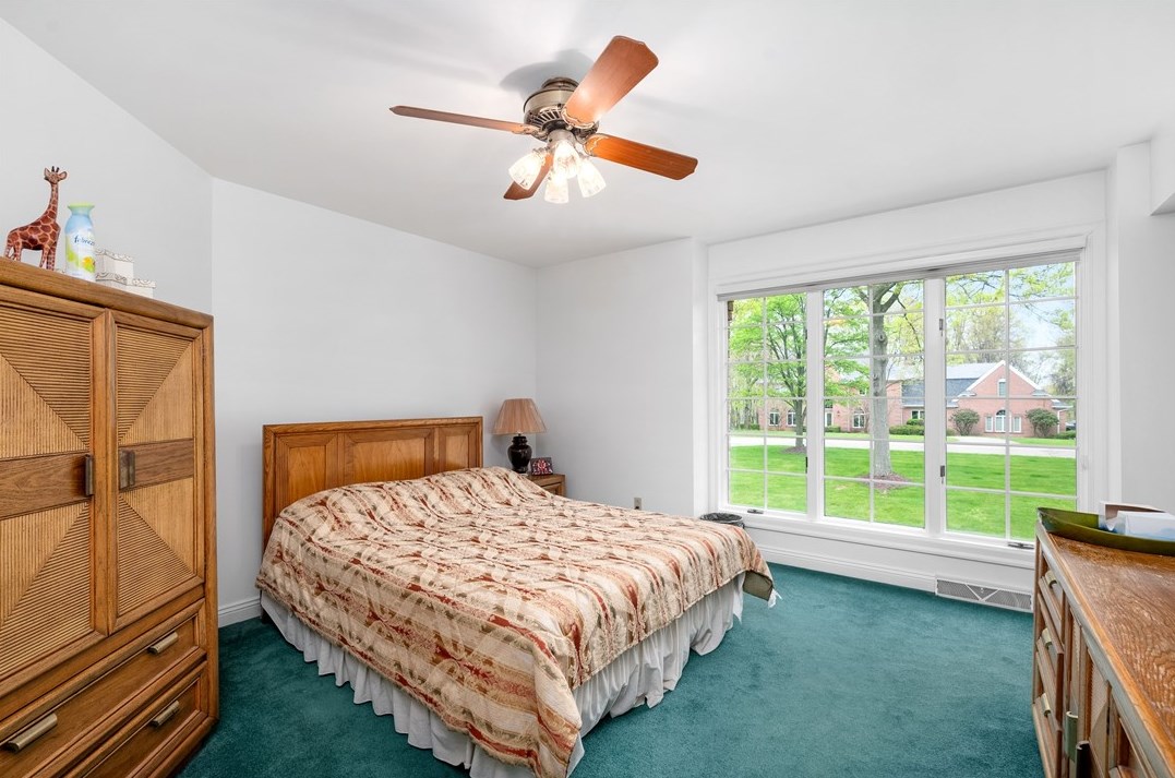 140 Cedar Rdg, Butler PA 16001-1664 exterior