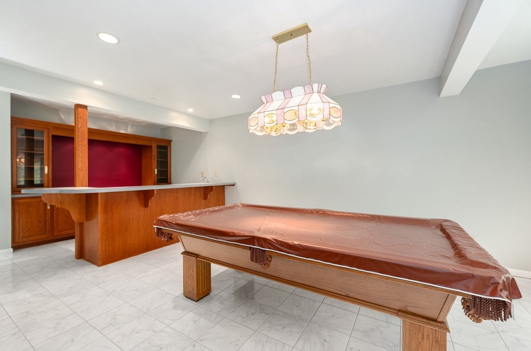 140 Cedar Rdg, Butler PA 16001-1664 exterior