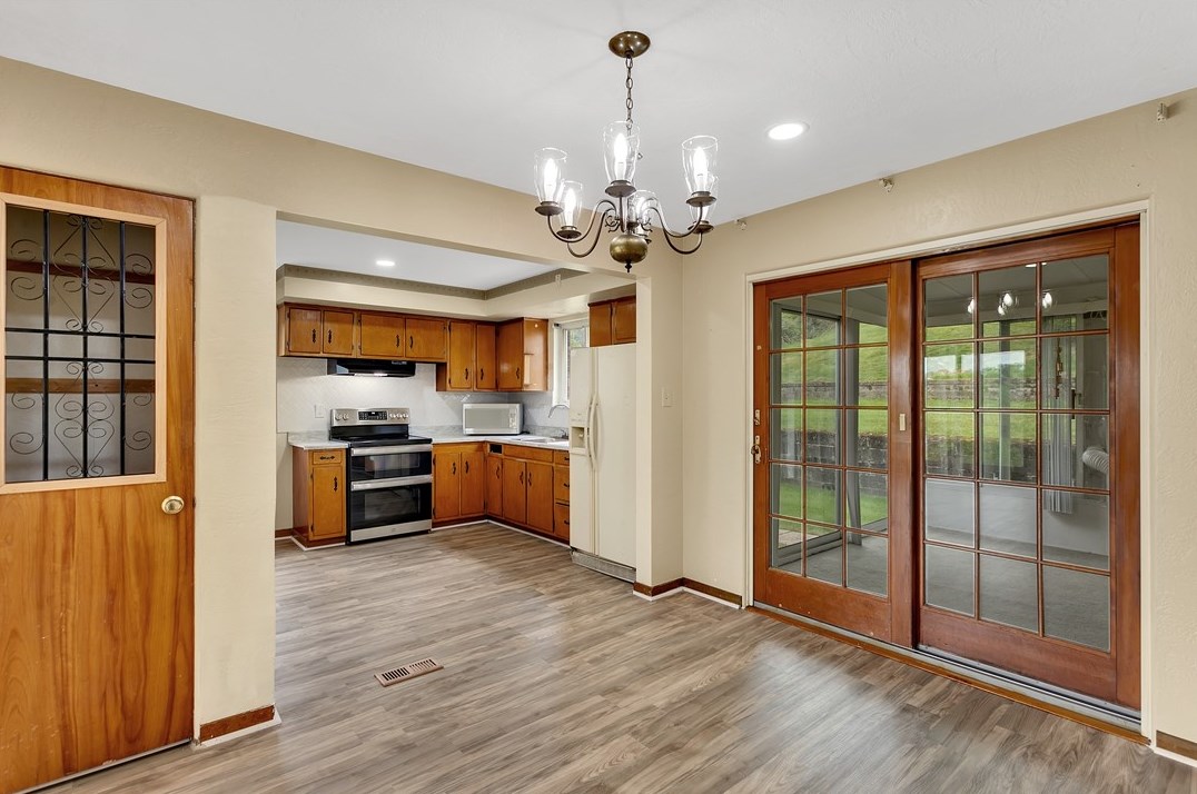 308 Conroy Dr, Pittsburgh PA  exterior