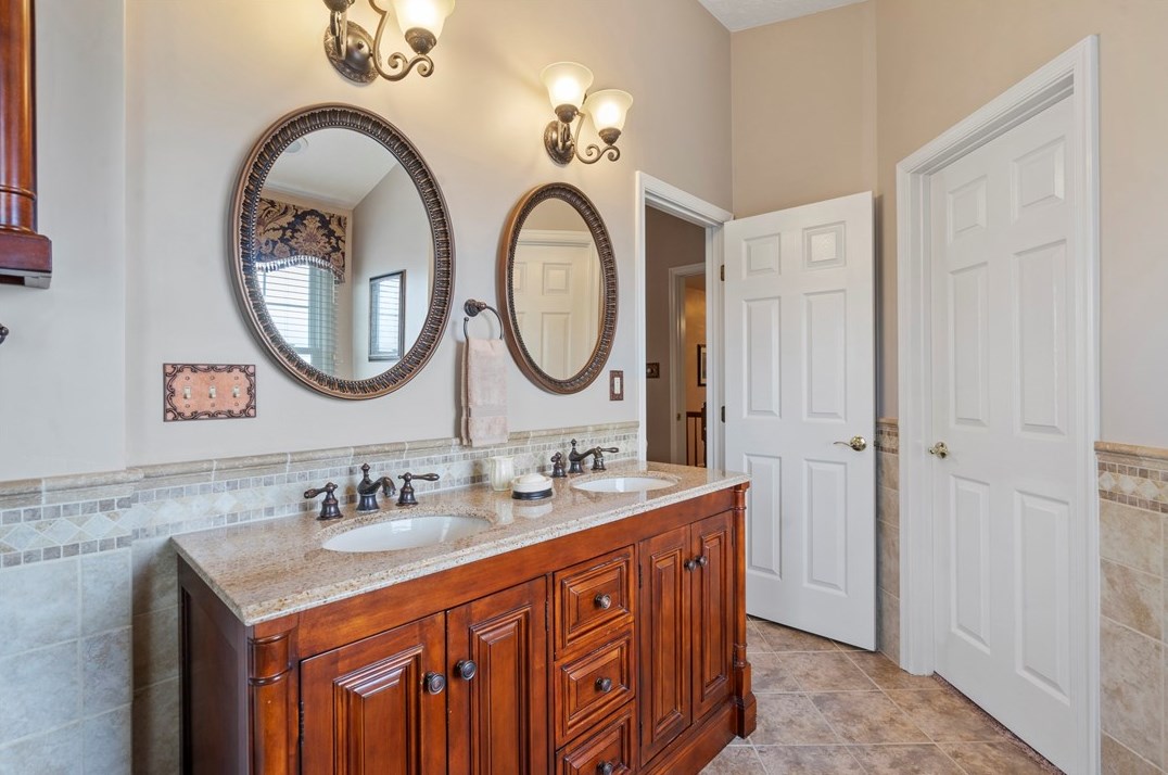 510 Leland Dr, Pittsburgh PA 15236-2757 exterior