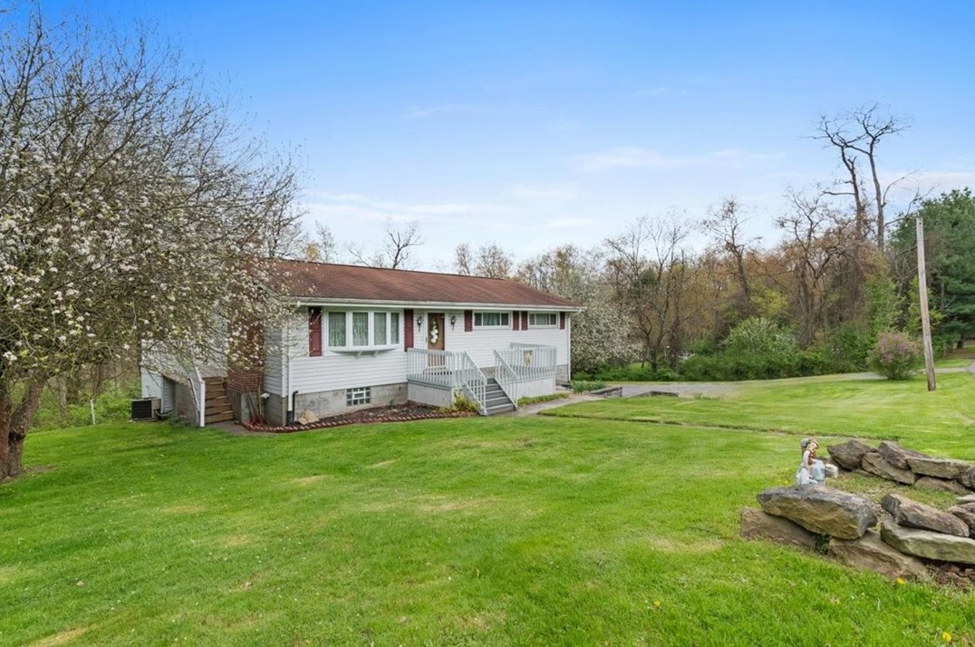 5628 Grubbs Rd, Gibsonia, PA 15044