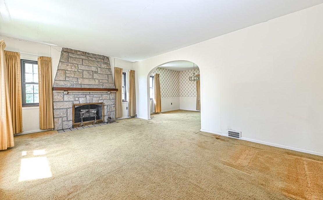 130 Morewood Rd, Glenshaw PA  15116-2045 exterior
