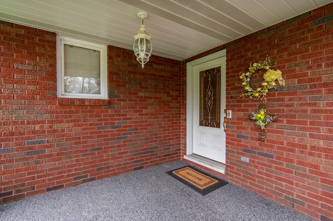 1 W Fairfield Ave, New Castle, PA 16105
