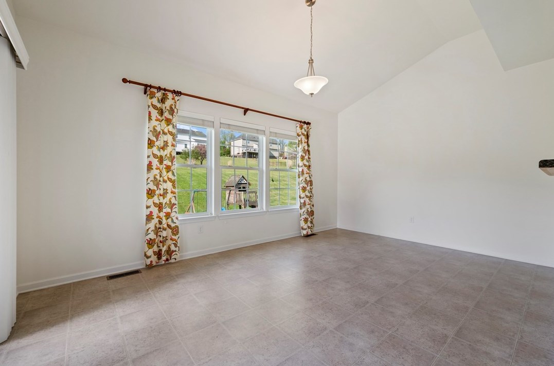 10861 Gasson Dr, North Huntingdon PA 15642-8878 exterior