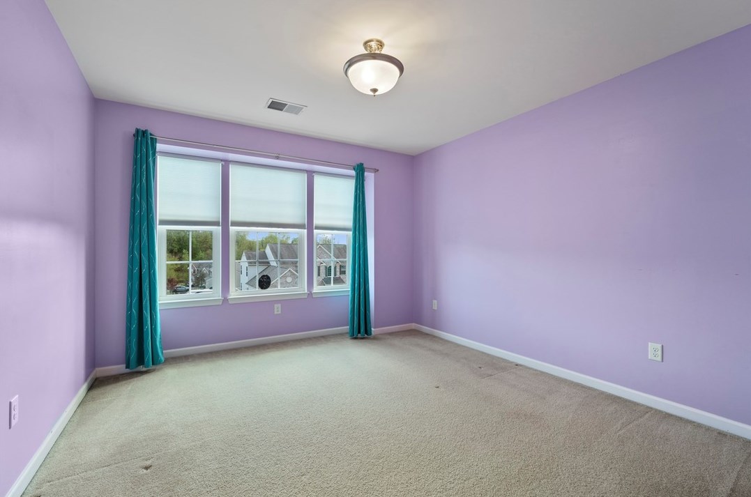 10861 Gasson Dr, North Huntingdon PA 15642-8878 exterior