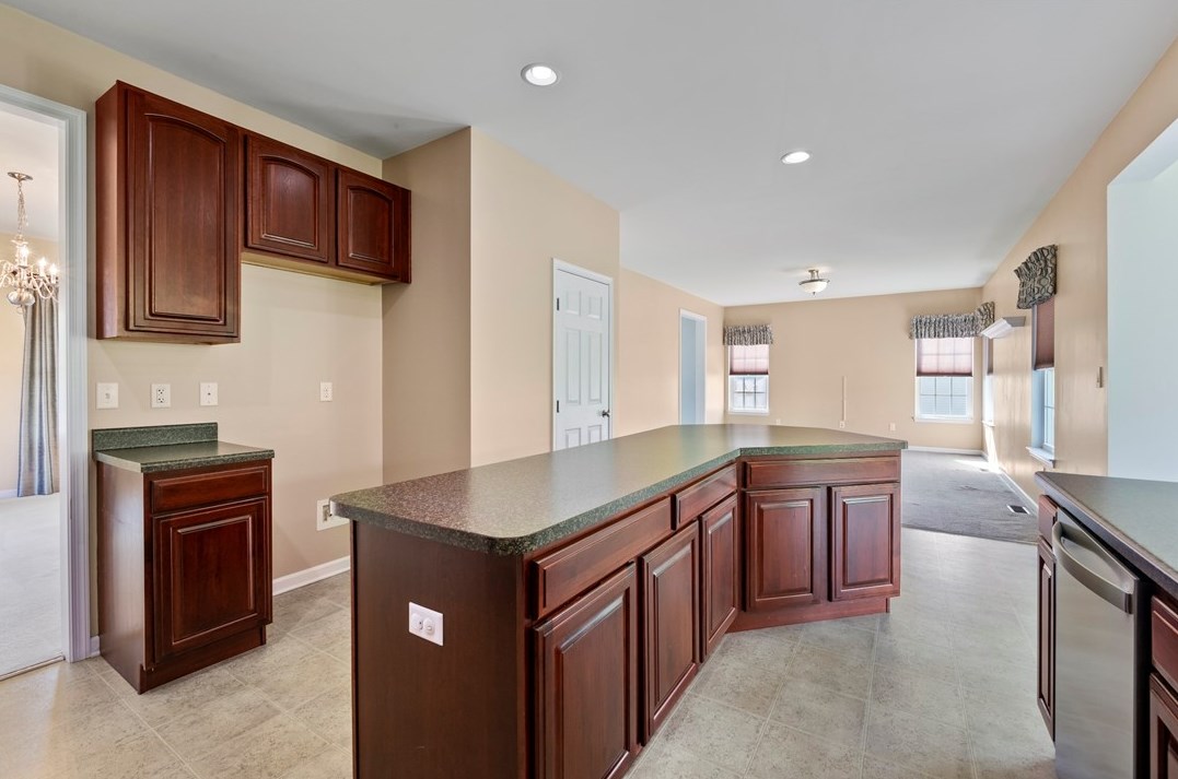 10861 Gasson Dr, North Huntingdon PA 15642-8878 exterior