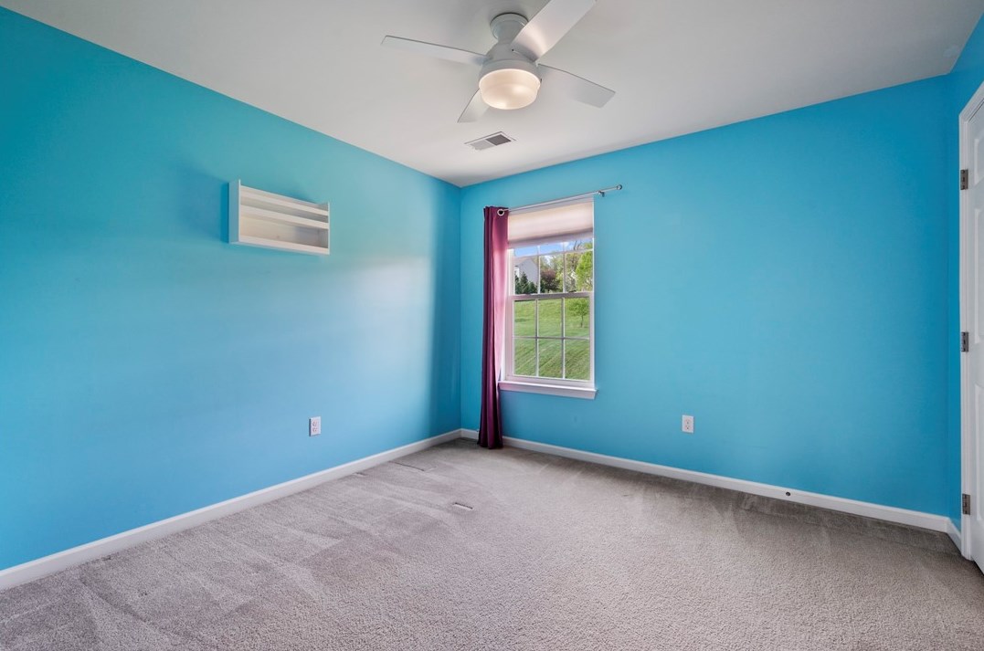 10861 Gasson Dr, North Huntingdon PA 15642-8878 exterior