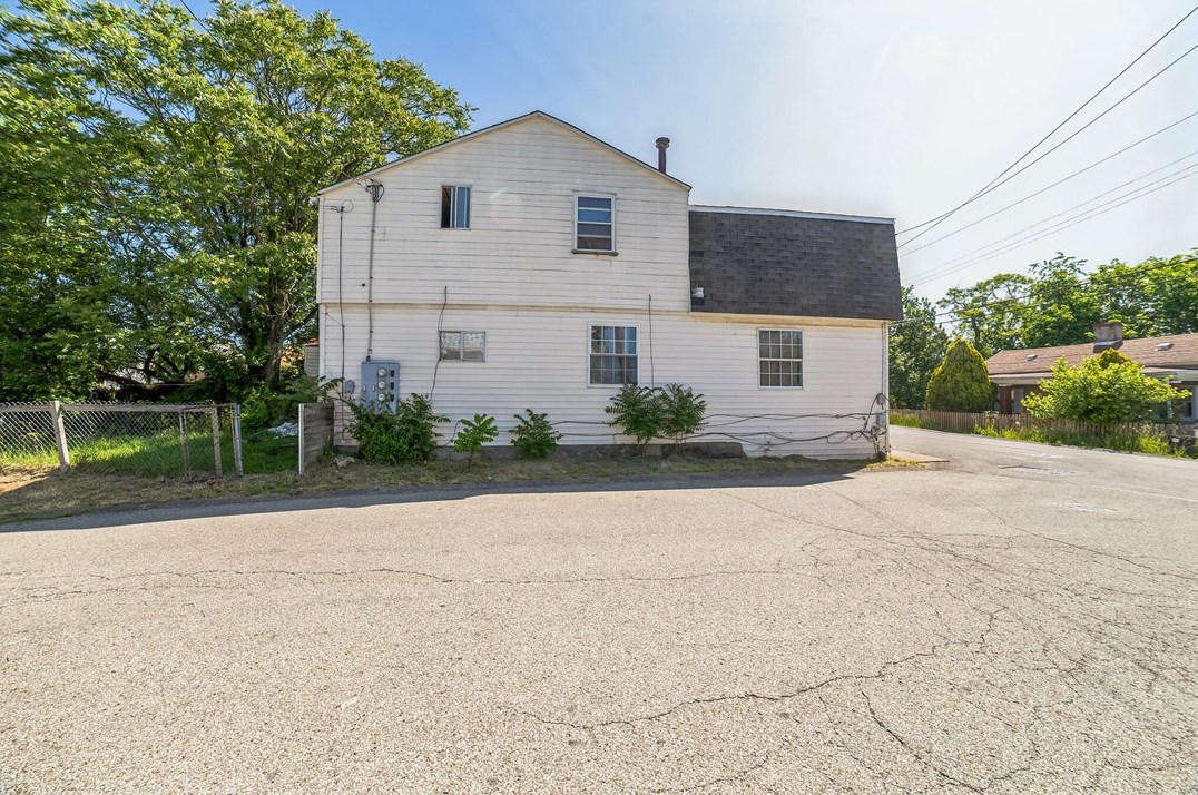 201 Fairview Ave, Pittsburgh PA 15238-3317 exterior