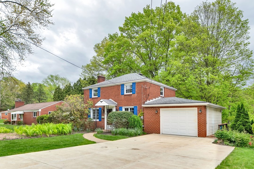 109 Garlow Dr, Pittsburgh, PA 15235-1914
