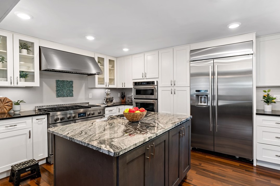 604 Parliament Dr, Moon Twp PA 15108-3276 exterior