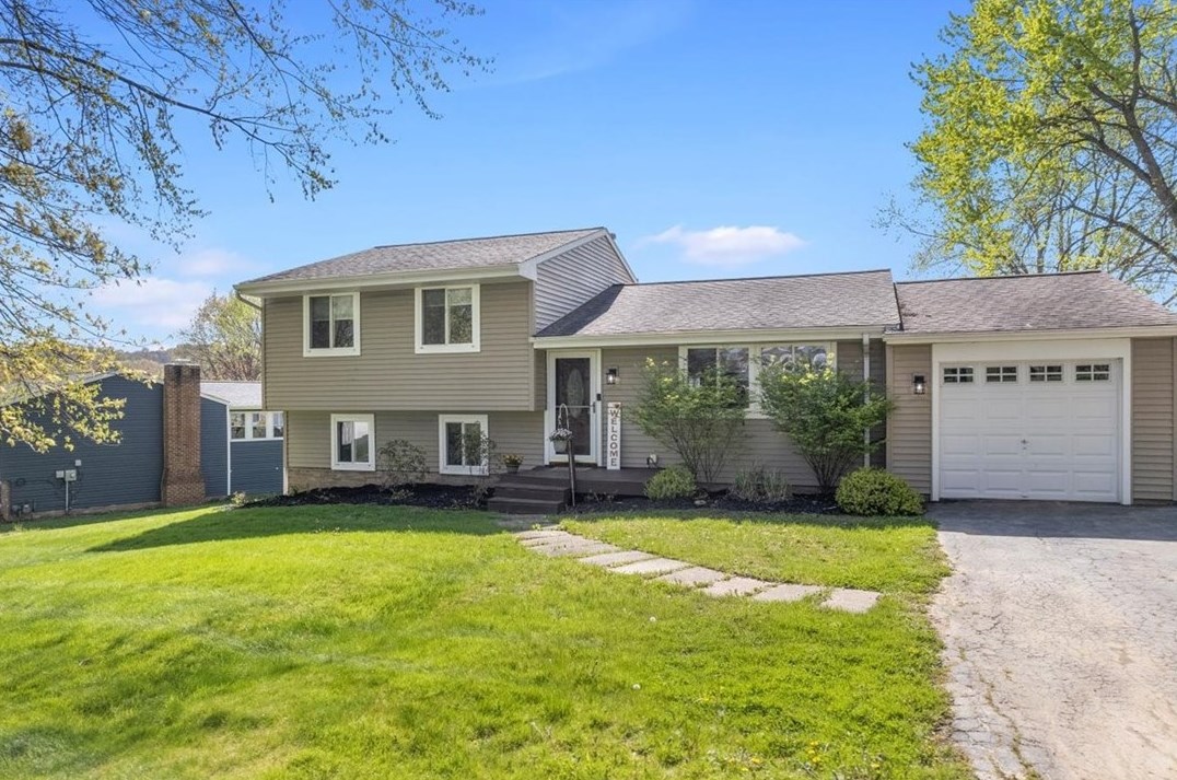 108 Newbury Way, Gibsonia, PA 15044-9322