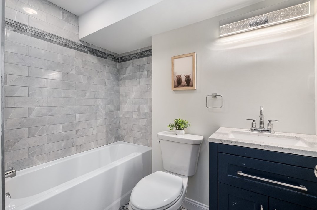 5221 Duncan St, Pittsburgh PA 15201-2431 exterior