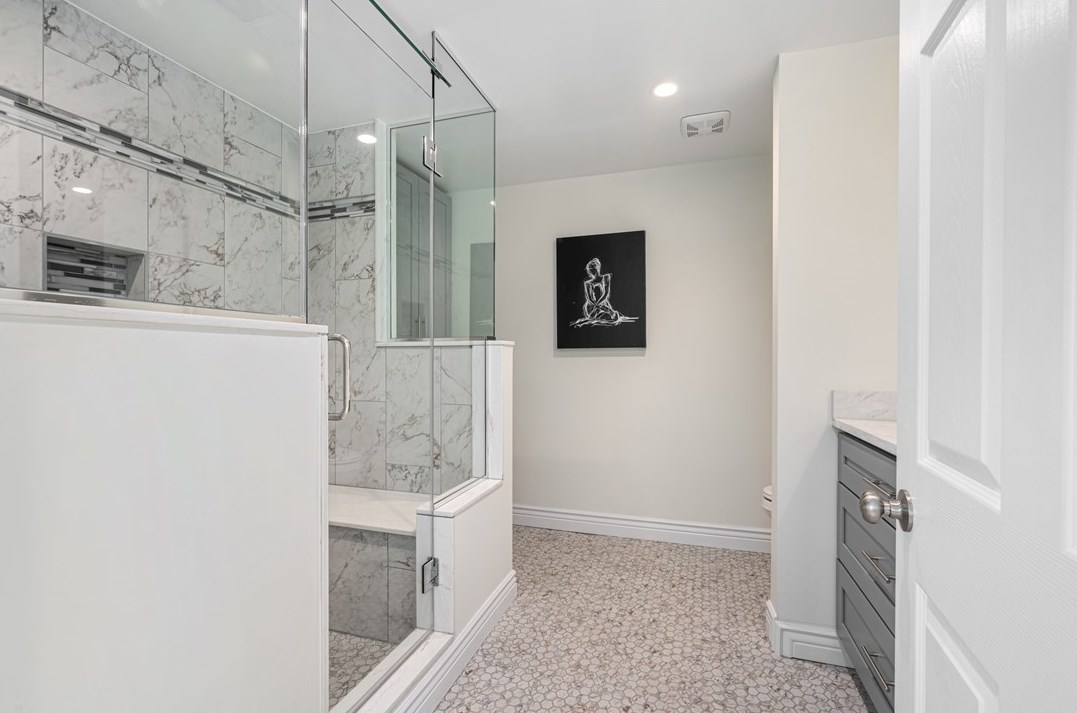 5221 Duncan St, Pittsburgh PA 15201-2431 exterior