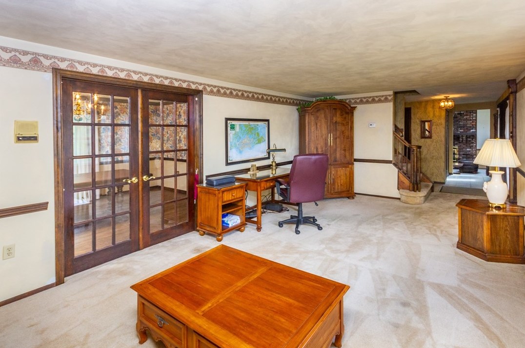 712 Silvis Way, Trafford, PA 15085