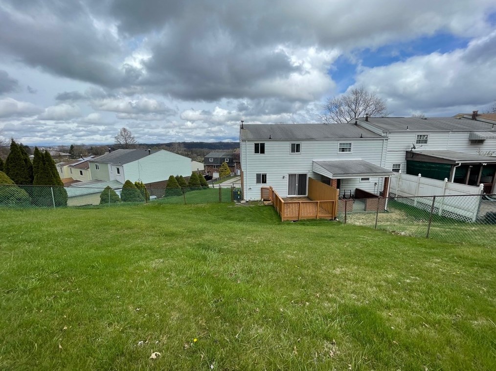 1601 Anna Ave, Pittsburgh PA  15122-3755 exterior