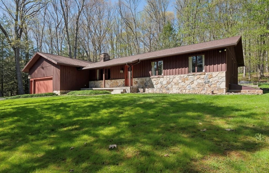 168 Hickory Hollow Rd, Somerset, PA 15501
