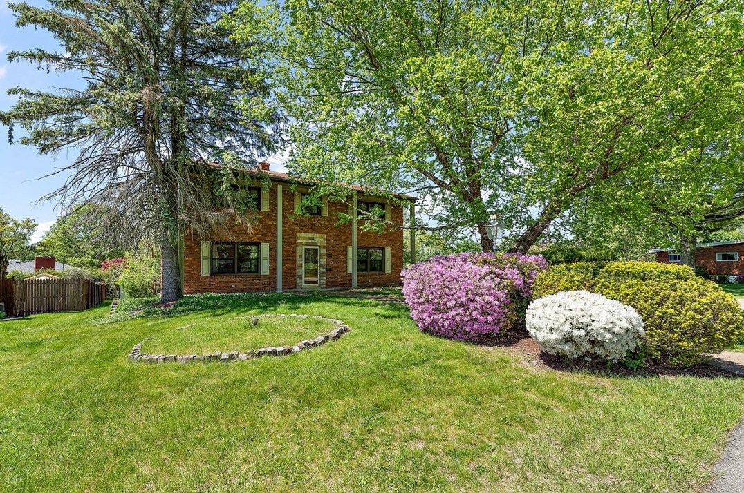 454 Colonial Dr, Monroeville, PA 15146