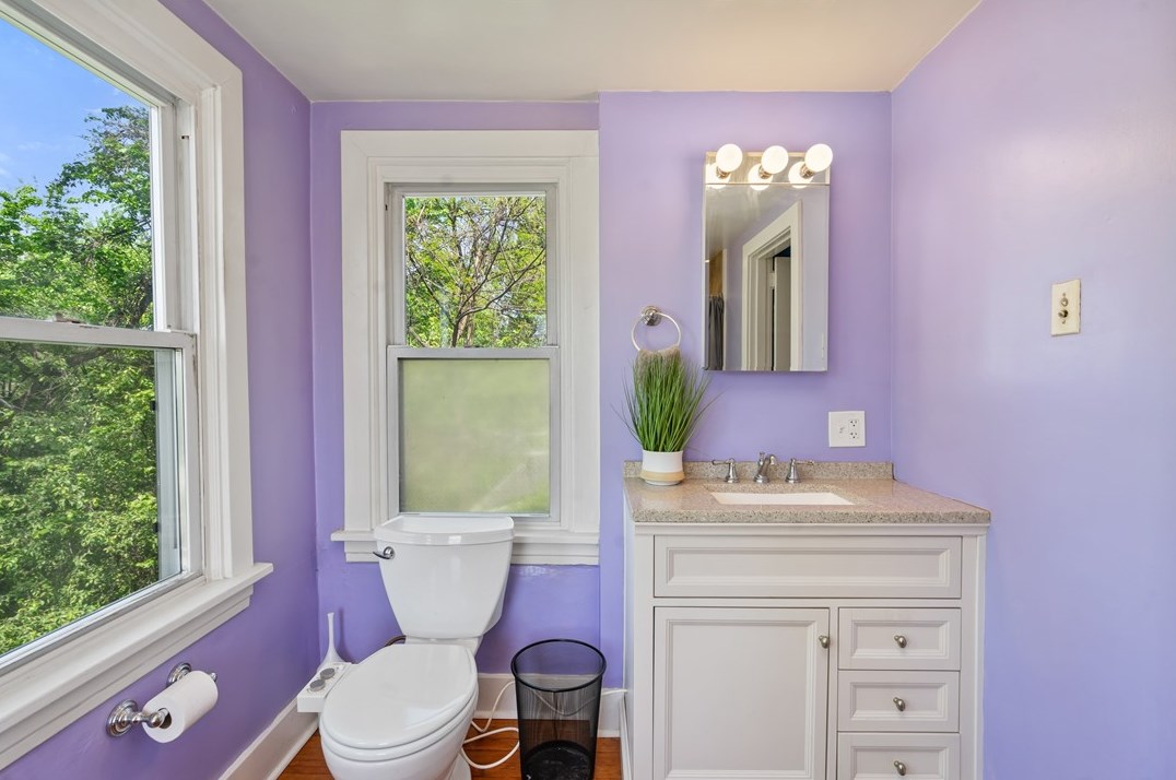 4744 Kincaid St, Pittsburgh PA 15224-1215 exterior