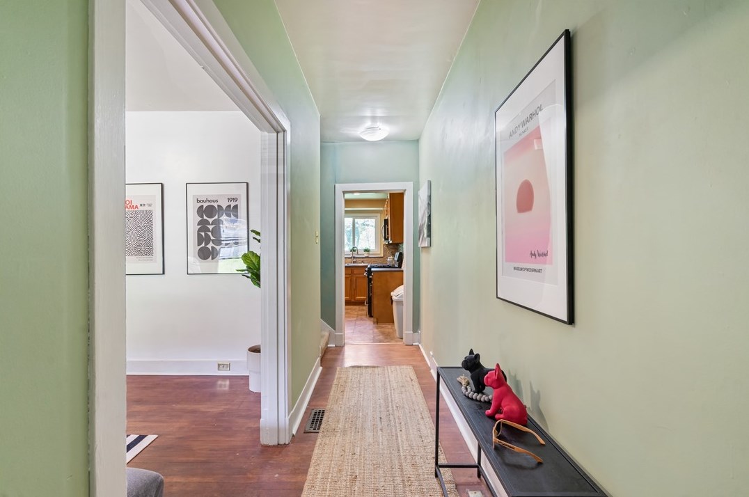 4744 Kincaid St, Pittsburgh PA 15224-1215 exterior