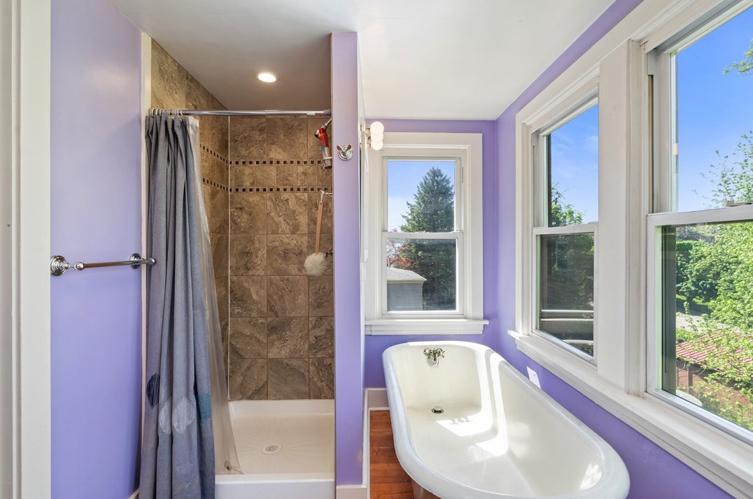 4744 Kincaid St, Pittsburgh PA 15224-1215 exterior