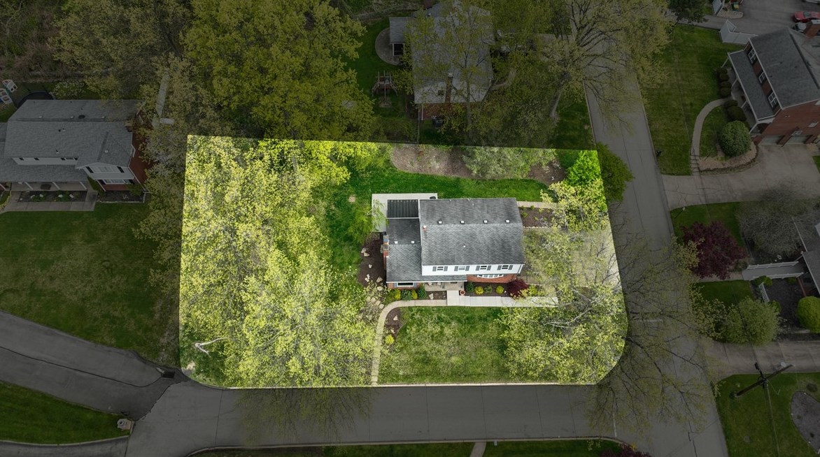 2 Lear Dr, Pittsburgh, PA 15235-5049