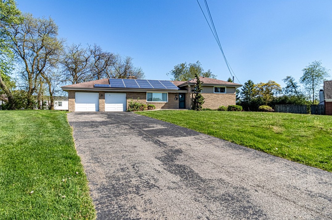 465 Colonial Dr, Monroeville, PA 15146