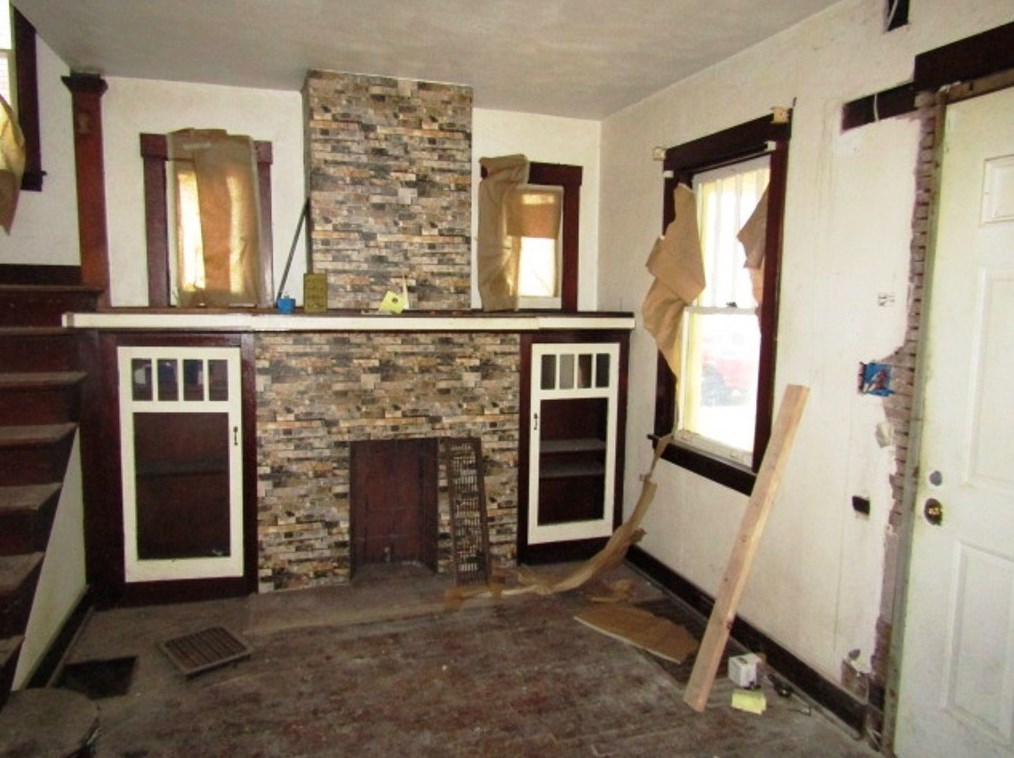 5725 Verona Rd, Verona PA  15147-3012 exterior