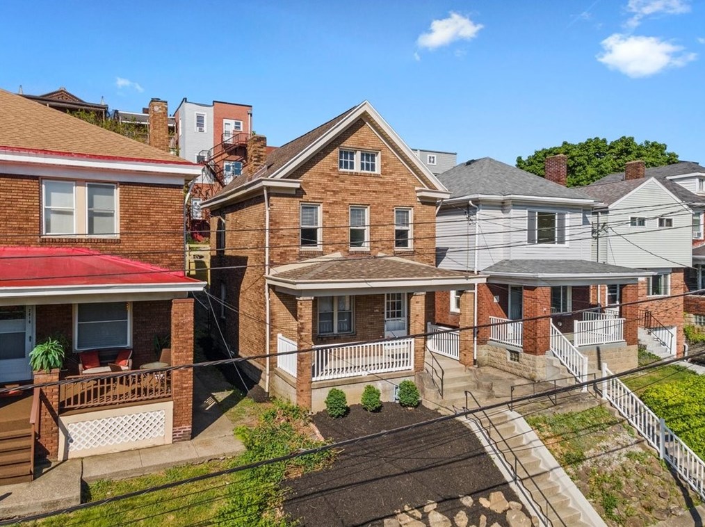 2816 Clermont Ave, Pittsburgh, PA 15227-2530