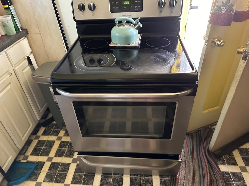 3011 Jenny Lind St, Mckeesport PA  15132-5142 exterior