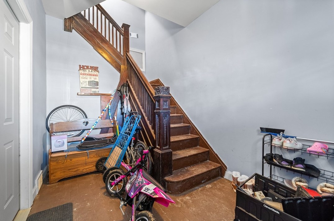 1726 Concordia St, Pittsburgh PA  15210-3934 exterior