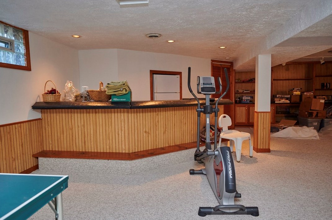 128 Southwood Dr, Oliphant Furnace PA 15401-8911 exterior