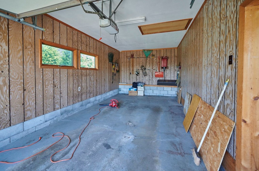 128 Southwood Dr, Oliphant Furnace PA 15401-8911 exterior