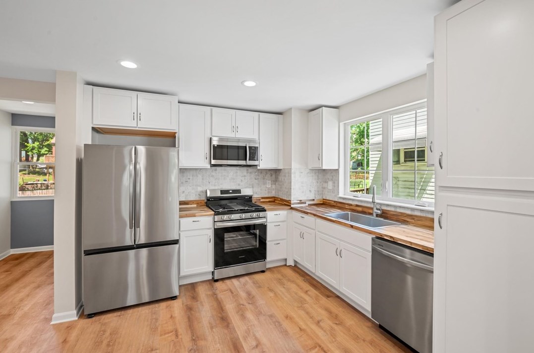 317 Anthony St, Pittsburgh PA 15210-2242 exterior