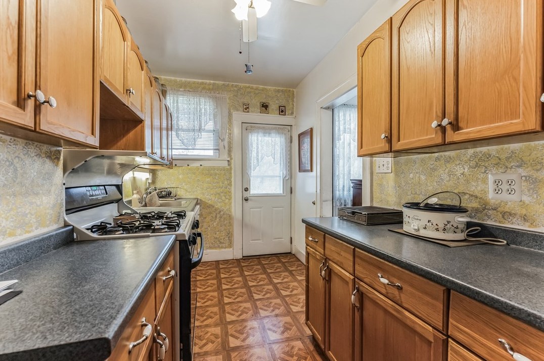 139 Montville St, Pittsburgh, PA 15214