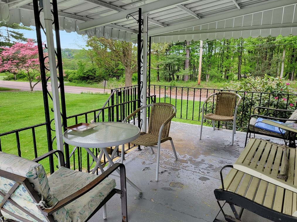 5172 Hardt Rd, Gibsonia, PA 15044