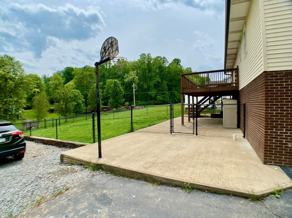 174 Hague Ln, Oliphant Furnace PA  15401-5000 exterior