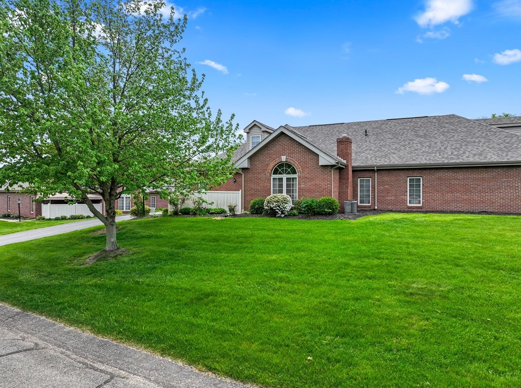 147 Crosswynds Dr, Beaver Falls, PA 15010-1177