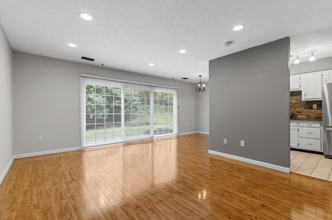51 New London Ln, Oakmont, PA 15139